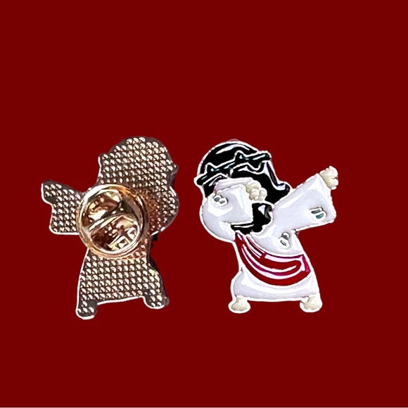 Jesus pin - Picture 1 of 3